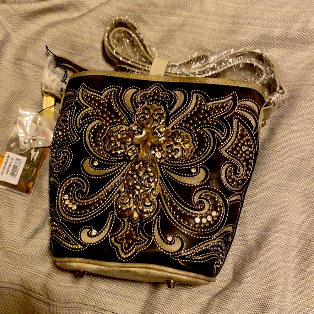 Weather style crossbody purse - new with tags!